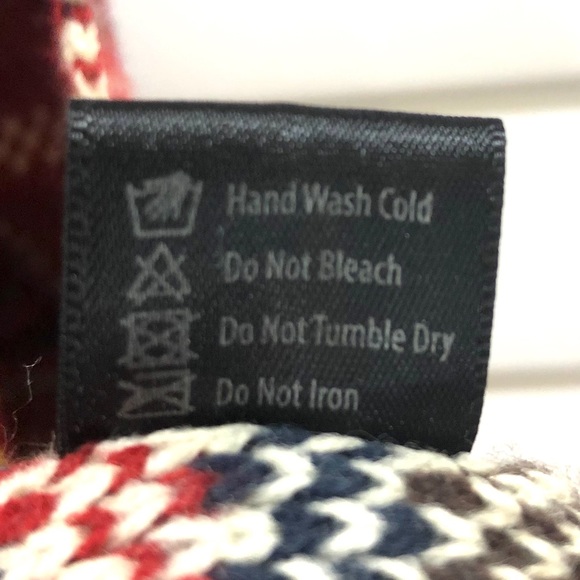 Boho Aztec Red Knit Scarf - Picture 5 of 8